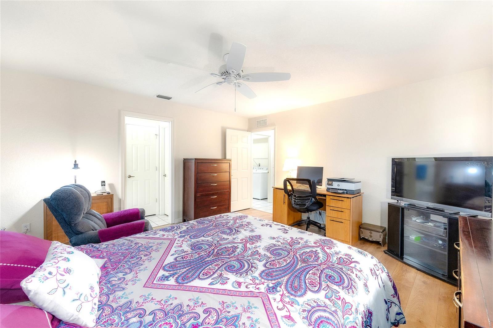 Image 20 of 41 For 4513 158th Street Rd