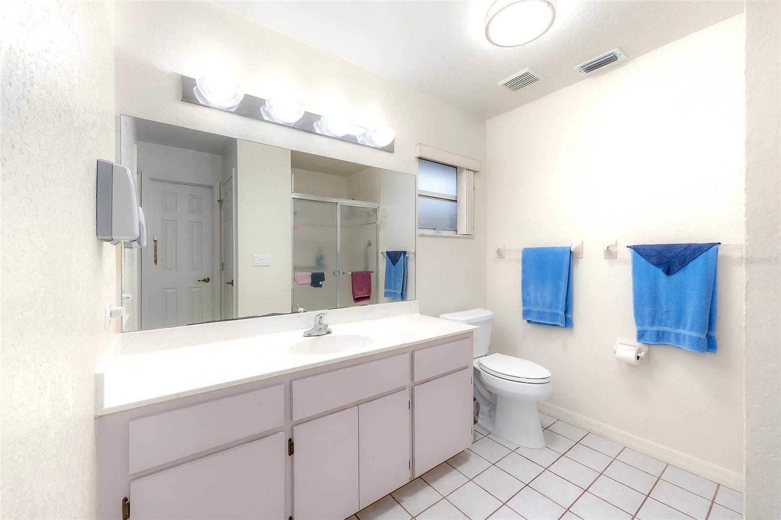 Image 21 of 41 For 4513 158th Street Rd