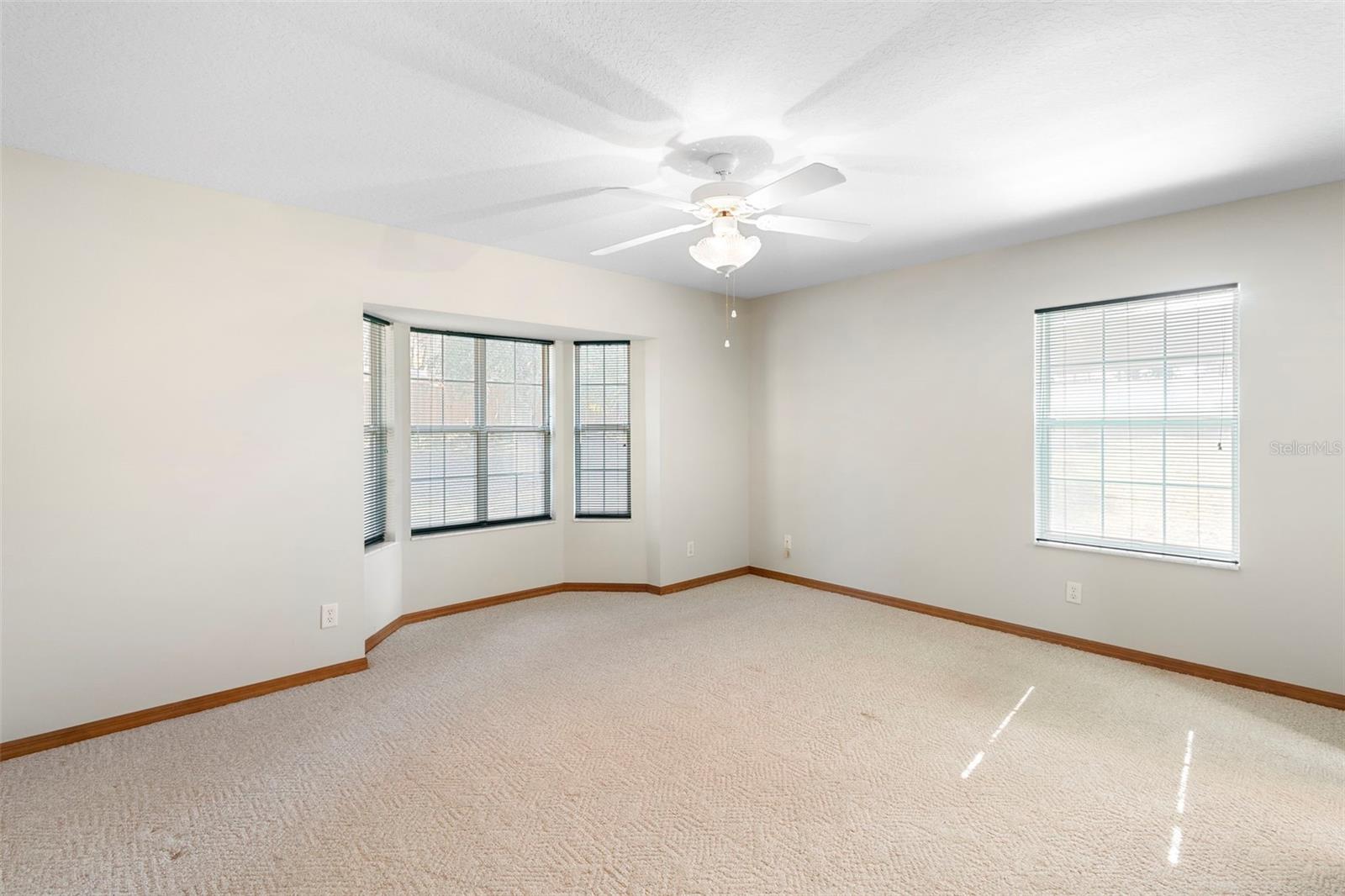 Image 33 of 41 For 12681 54th Avenue