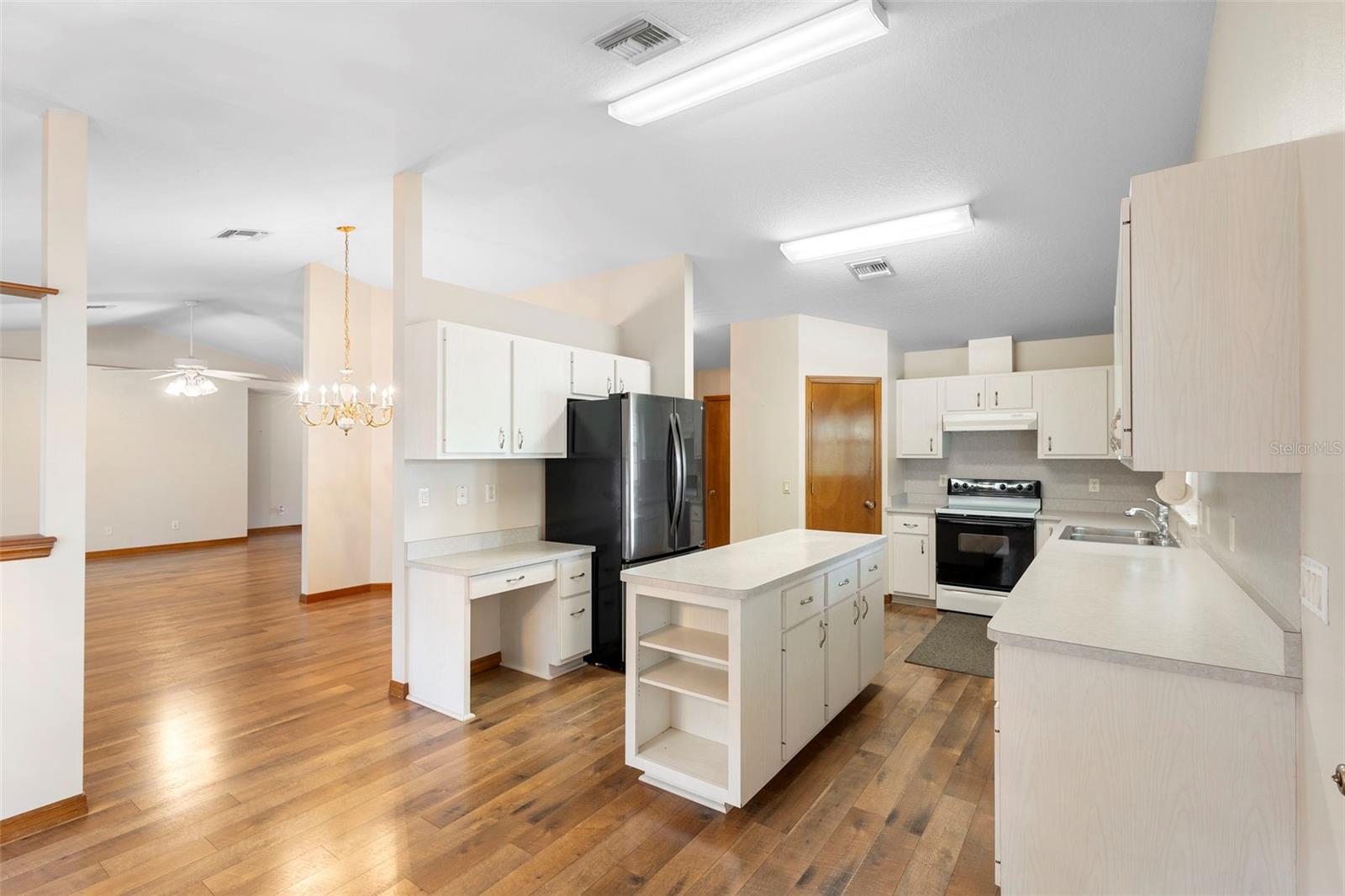 Image 6 of 41 For 12681 54th Avenue