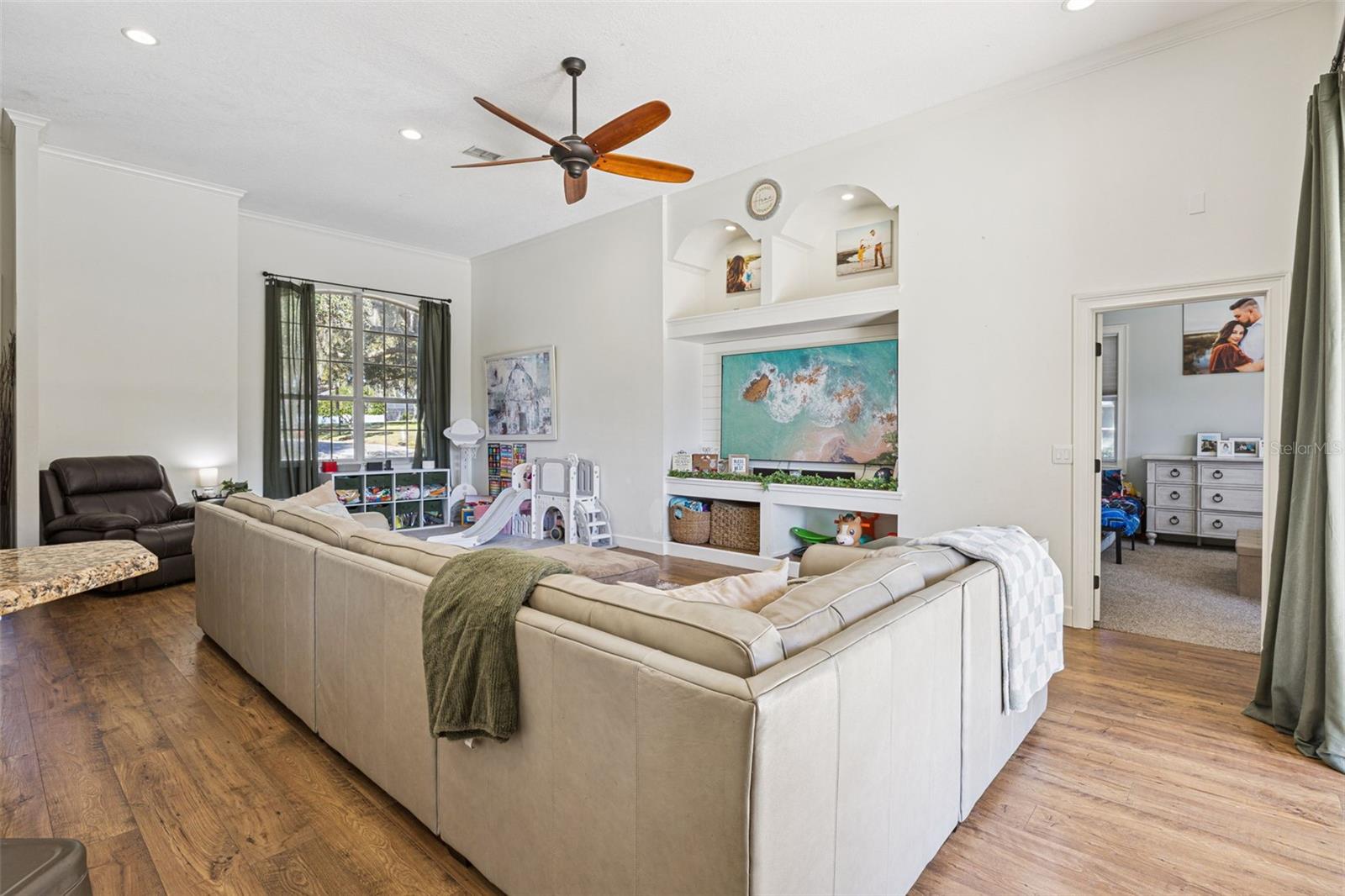 Image 10 of 46 For 11526 Osprey Pointe Boulevard