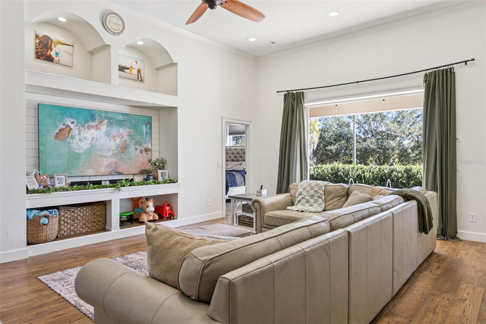 Image 9 of 46 For 11526 Osprey Pointe Boulevard