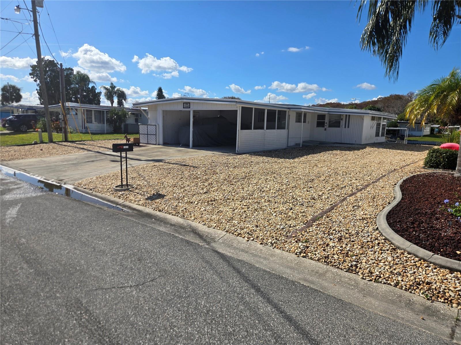 Details for 31645 Kelly Circle, TAVARES, FL 32778