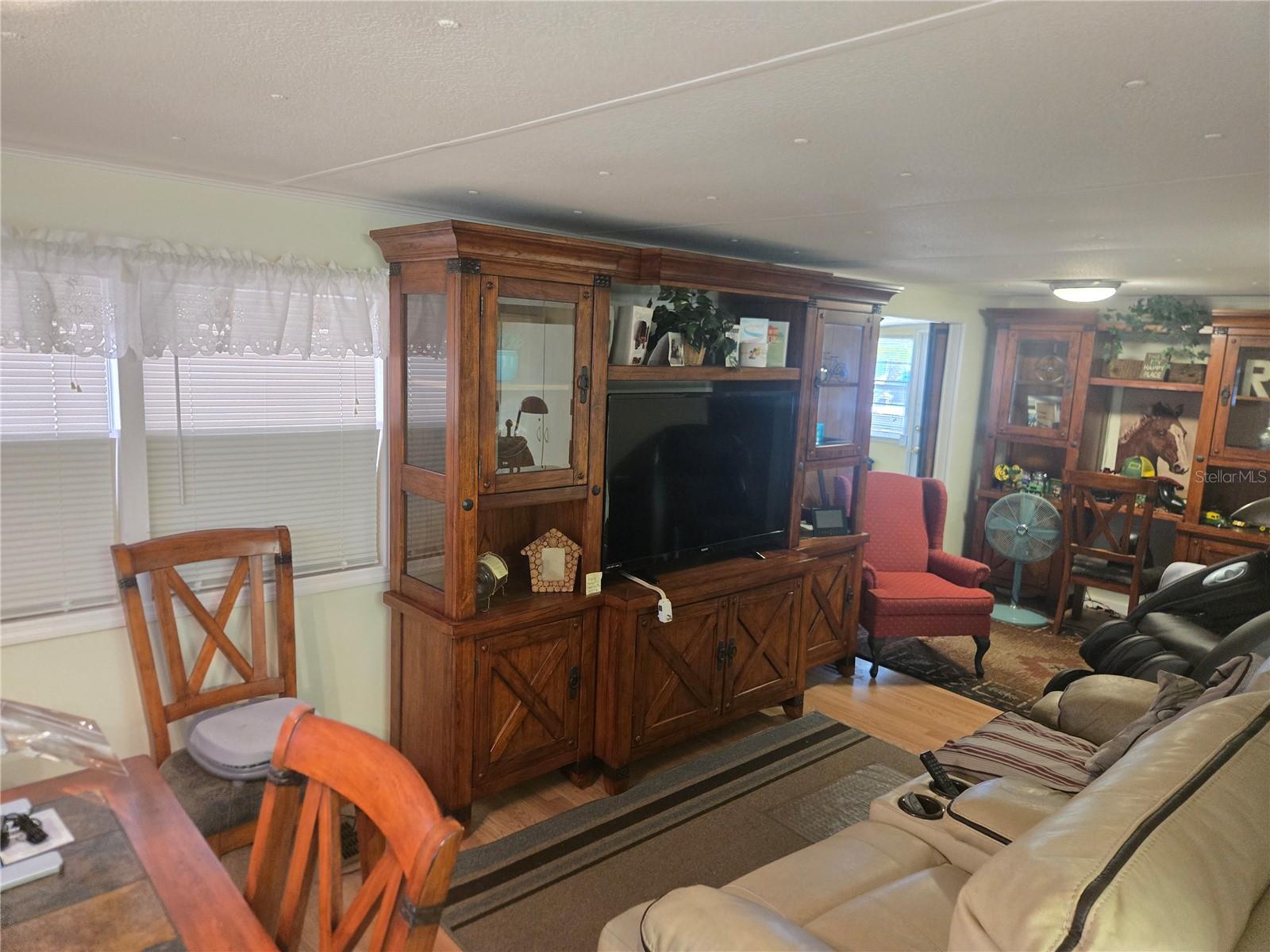 Image 8 of 14 For 31645 Kelly Circle