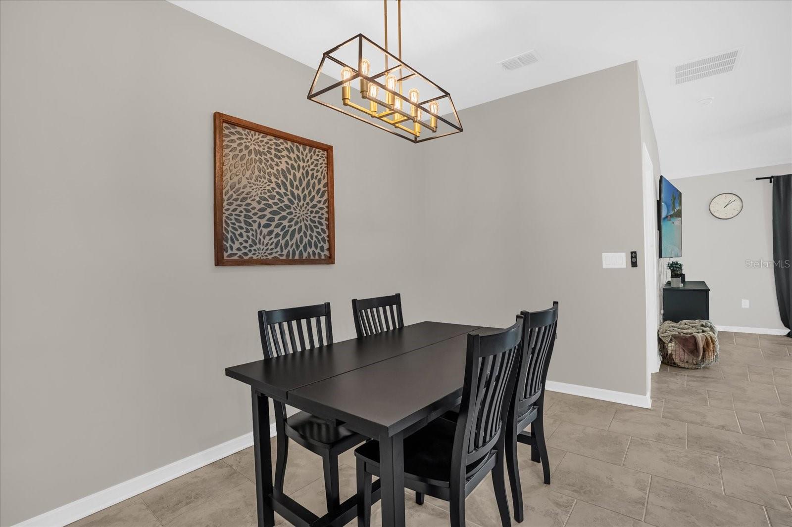 Image 18 of 36 For 5317 Travertine Street