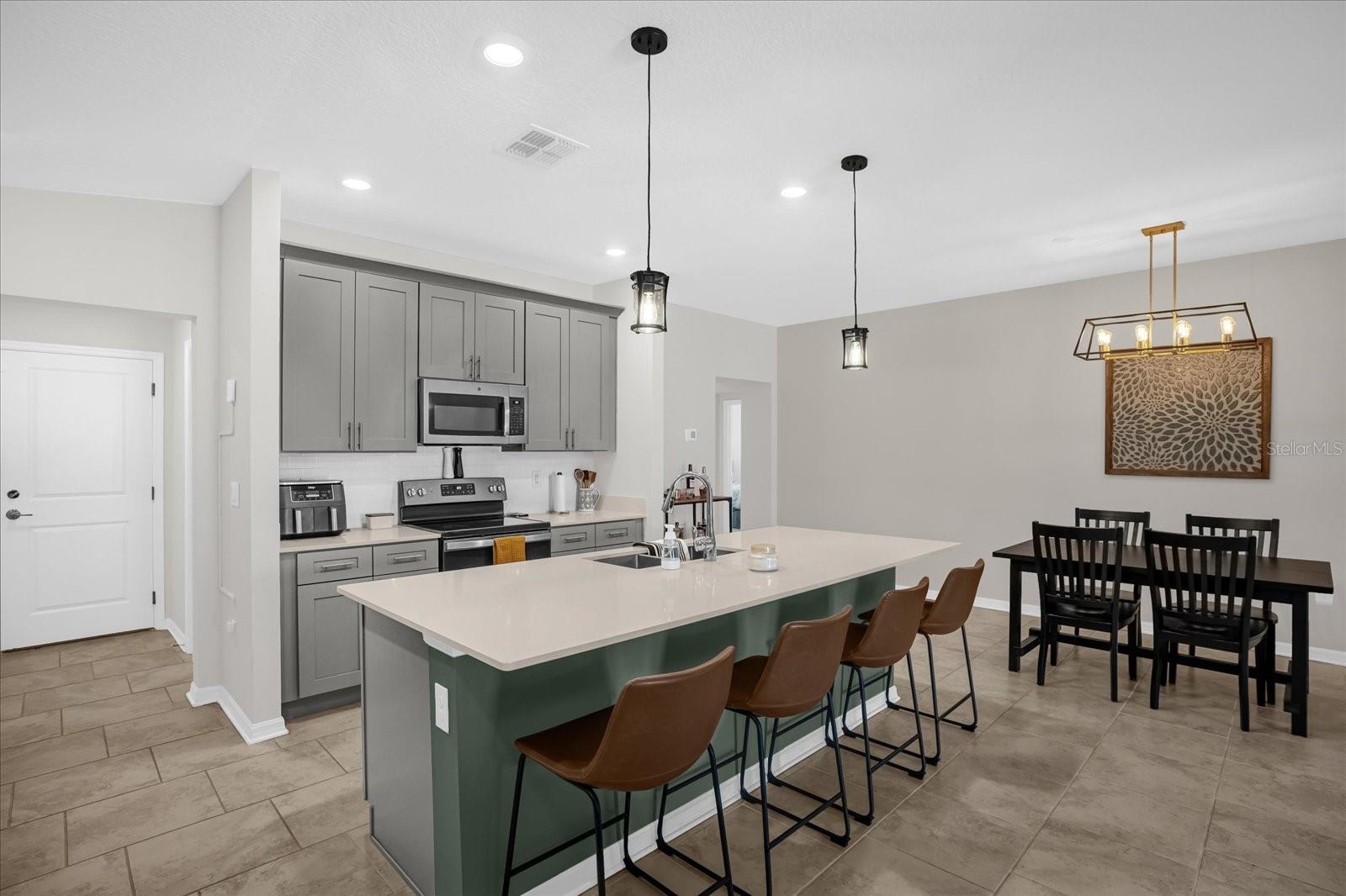 Image 8 of 36 For 5317 Travertine Street