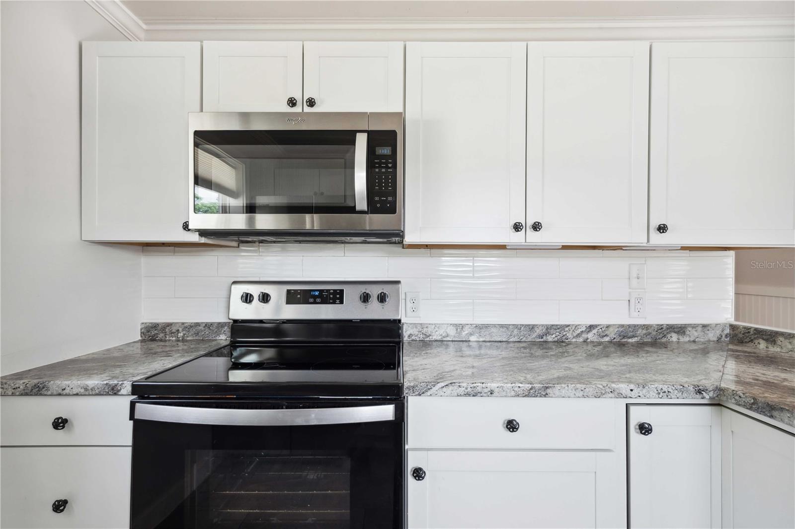 Image 14 of 56 For 113 Noble Avenue