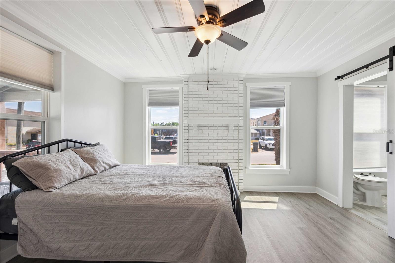 Image 18 of 56 For 113 Noble Avenue