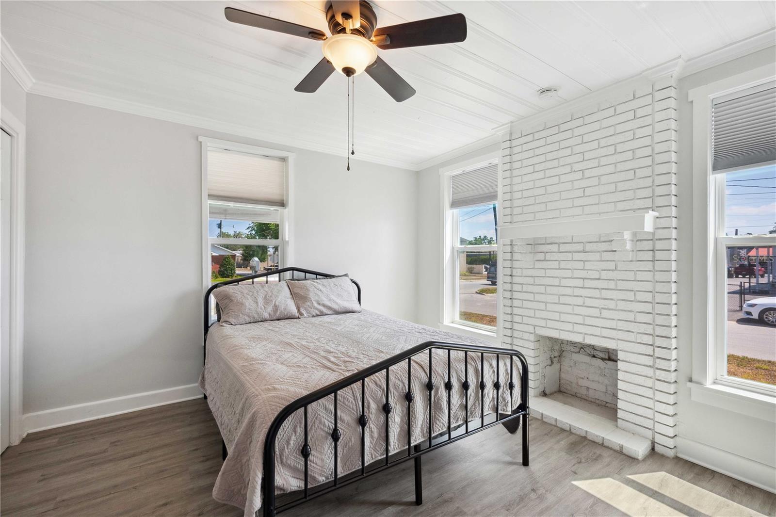 Image 19 of 56 For 113 Noble Avenue