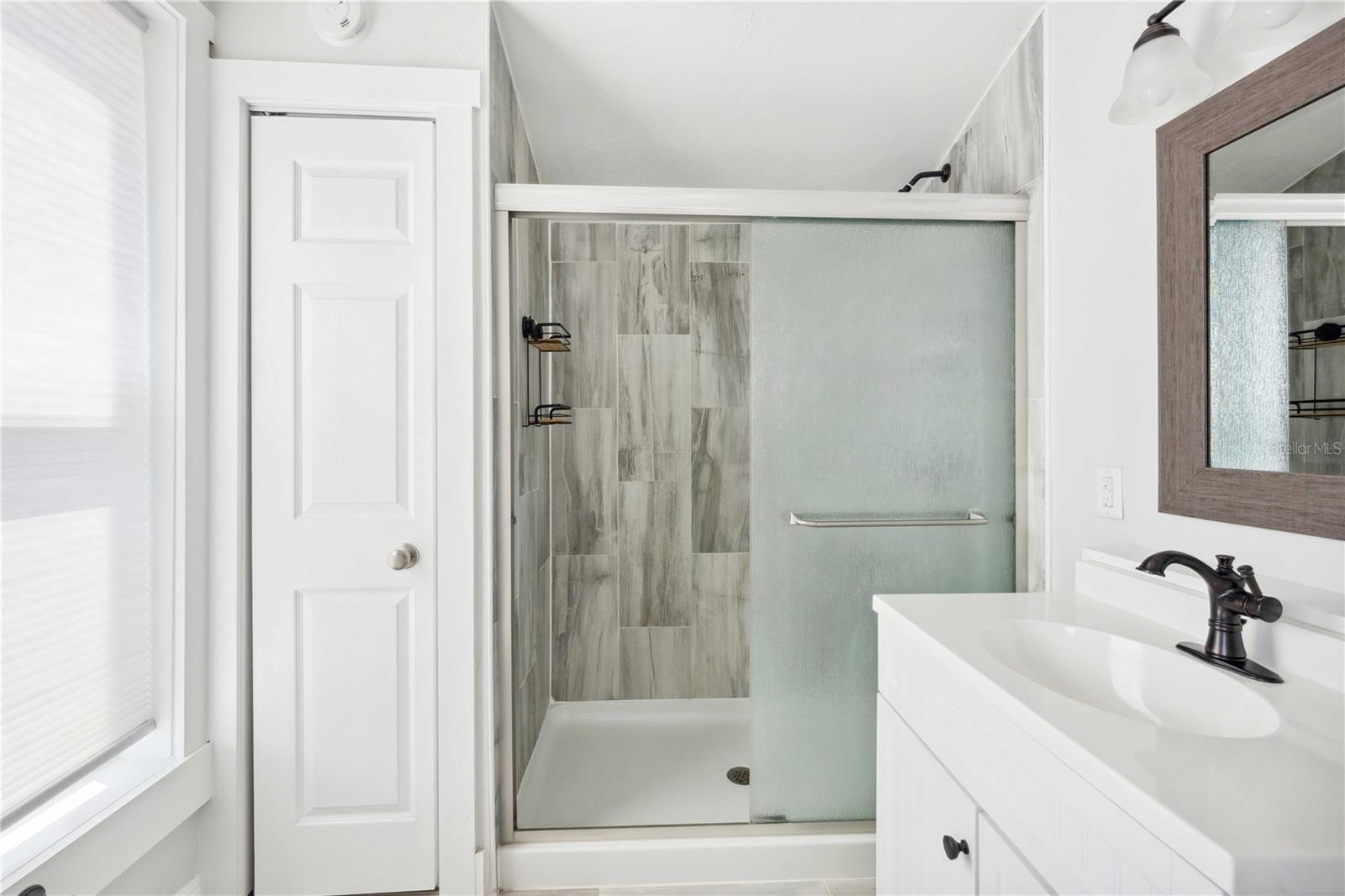 Image 25 of 56 For 113 Noble Avenue