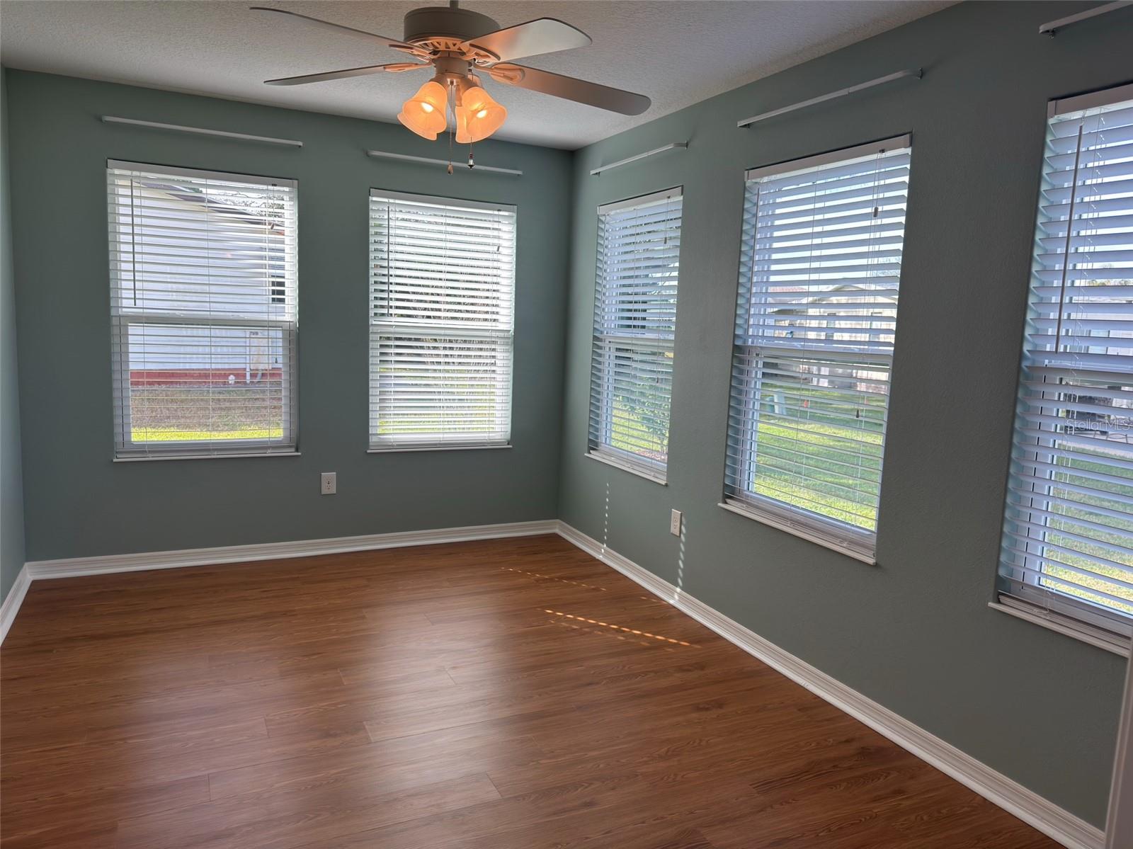 Image 11 of 30 For 1006 Ann Avenue