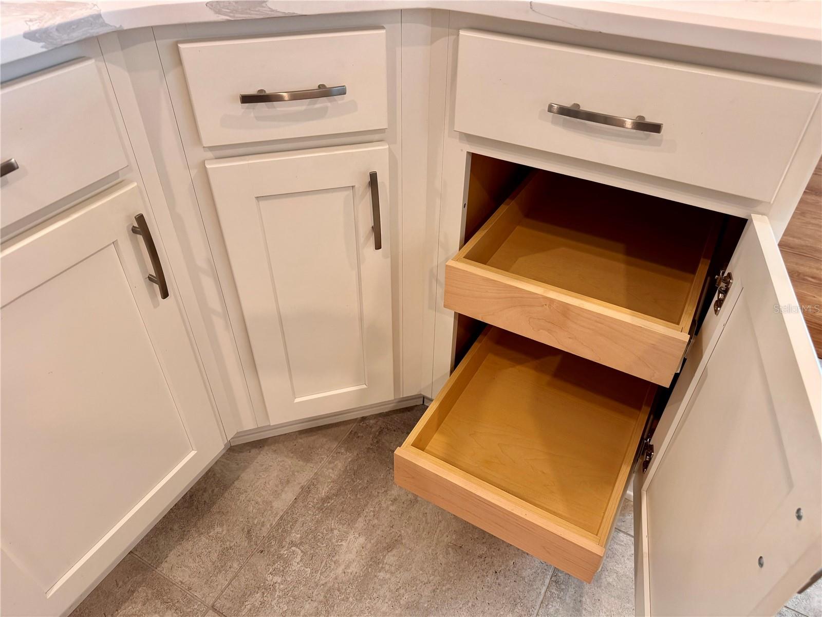 Image 8 of 30 For 1006 Ann Avenue