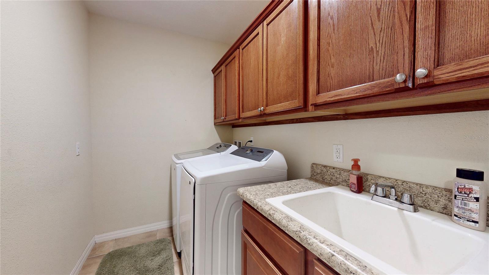 Image 25 of 46 For 23543 Stream Avenue