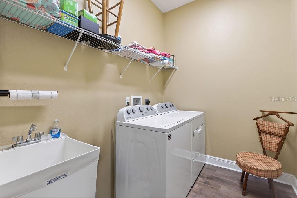 Image 16 of 48 For 1998 Key Bay Trail 524