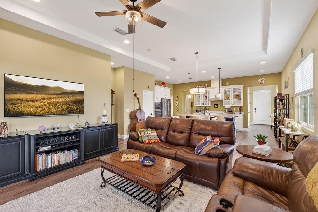 Image 20 of 48 For 1998 Key Bay Trail 524