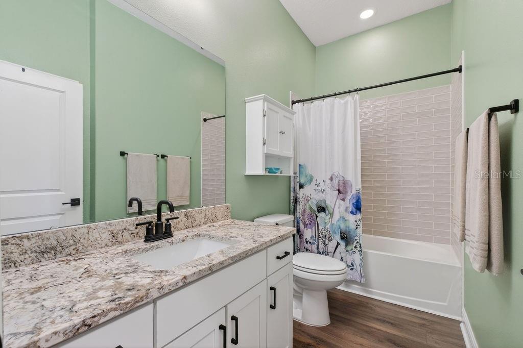 Image 27 of 48 For 1998 Key Bay Trail 524