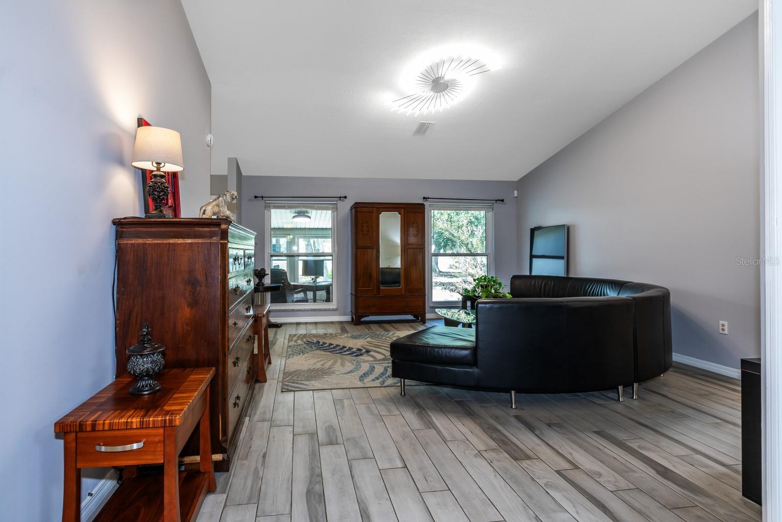 Image 8 of 43 For 16758 181st Terrace