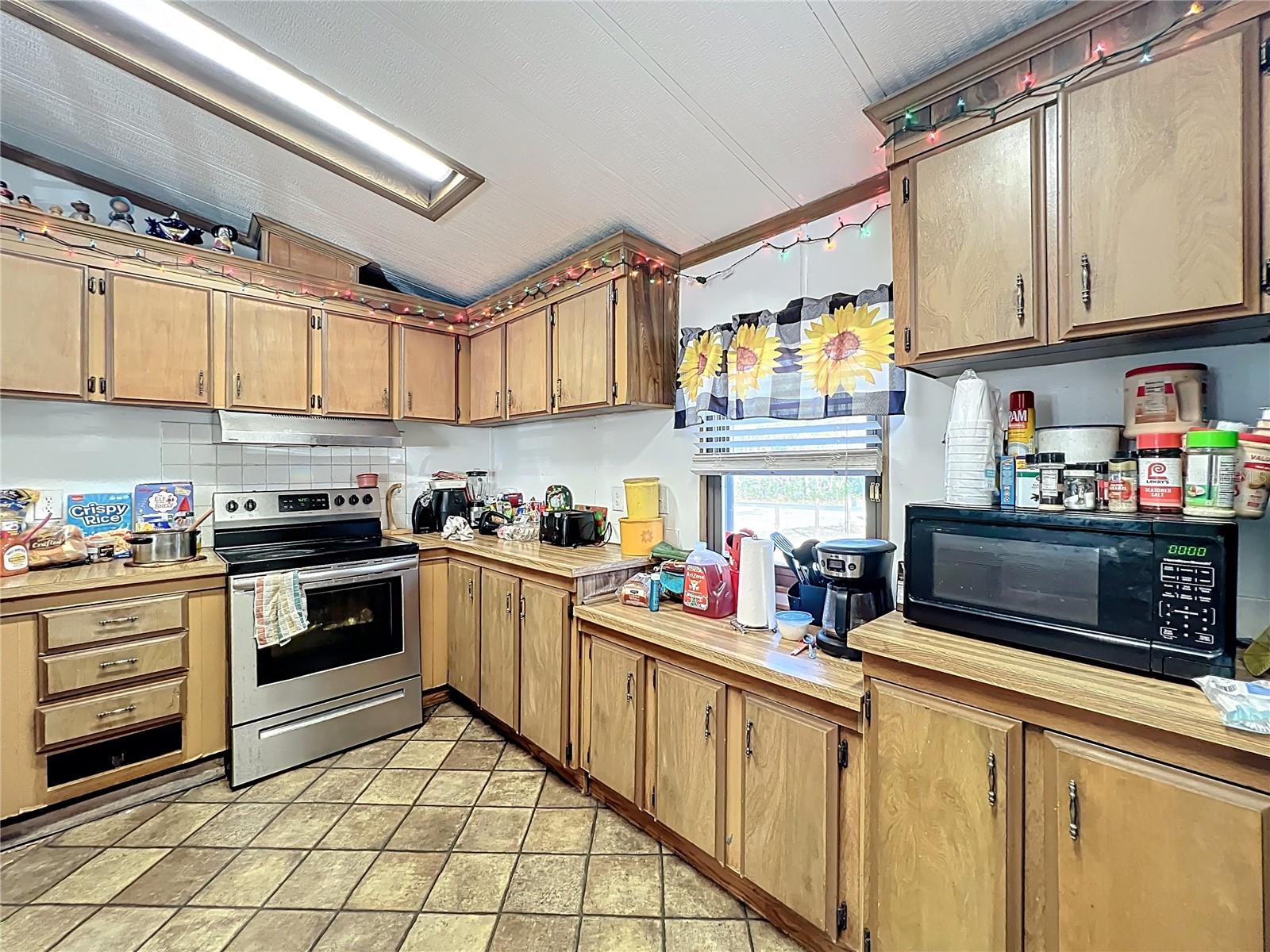 Image 31 of 43 For 45797 Ohio Street