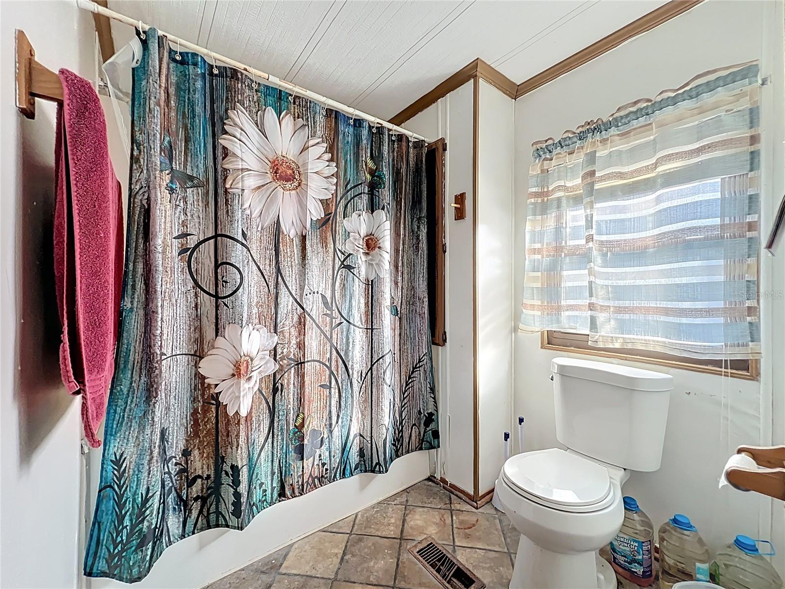 Image 39 of 43 For 45797 Ohio Street