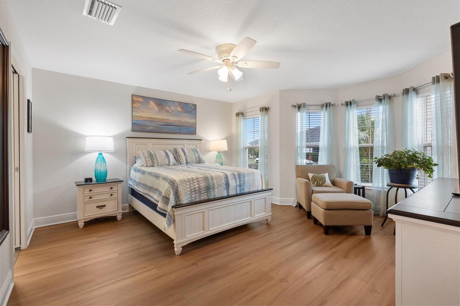 Image 15 of 35 For 5000 Sandpiper Drive