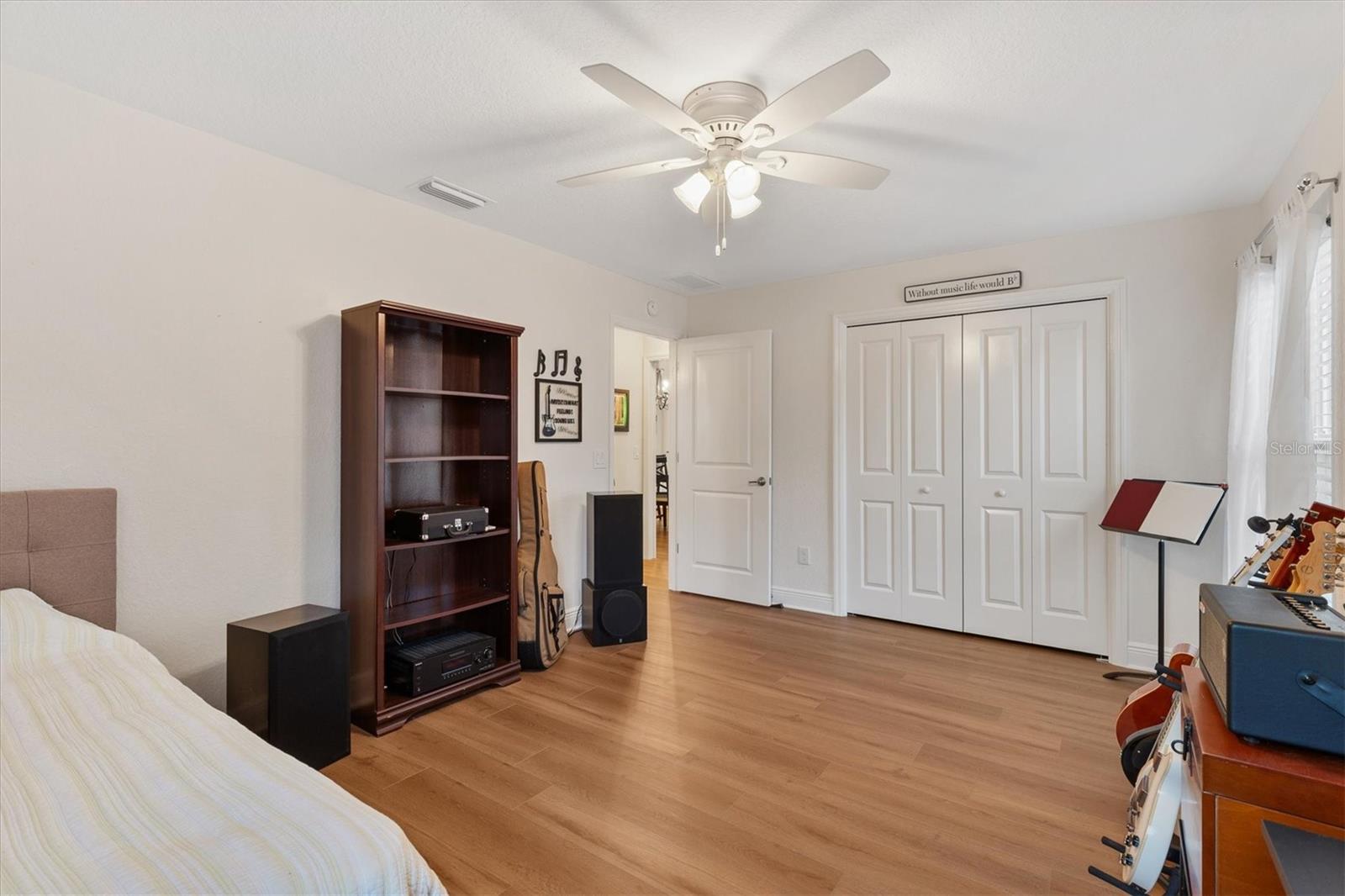 Image 19 of 35 For 5000 Sandpiper Drive