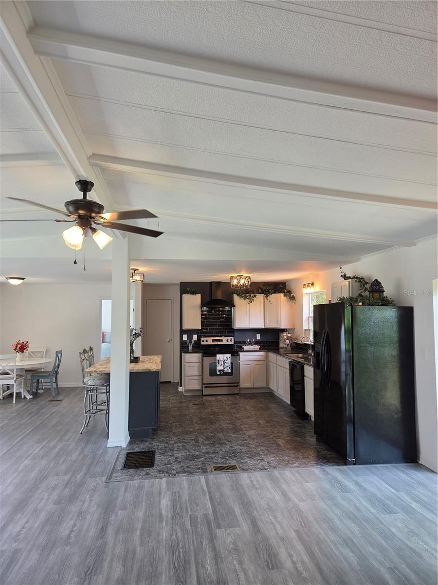 Image 12 of 40 For 47807 State Road 19