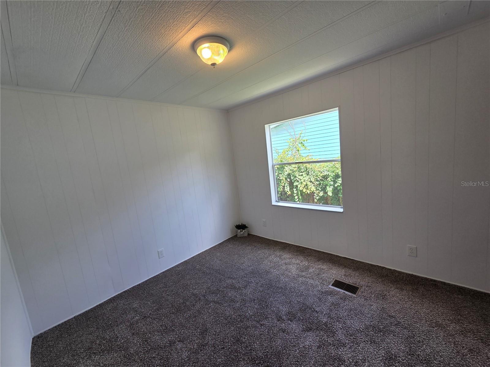 Image 17 of 40 For 47807 State Road 19