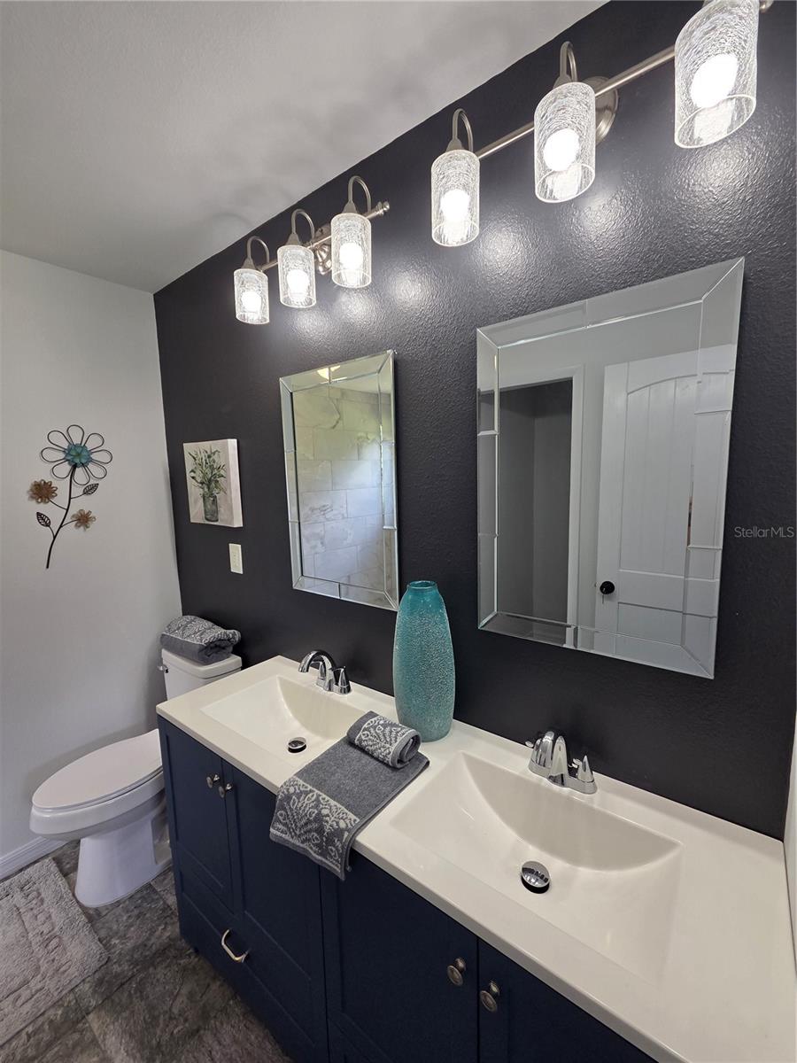 Image 26 of 40 For 47807 State Road 19