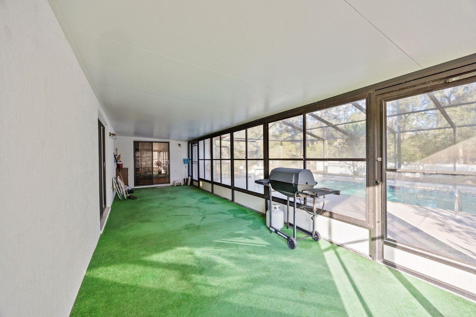 Listing photo id 19 for 5605 Calgary Terrace