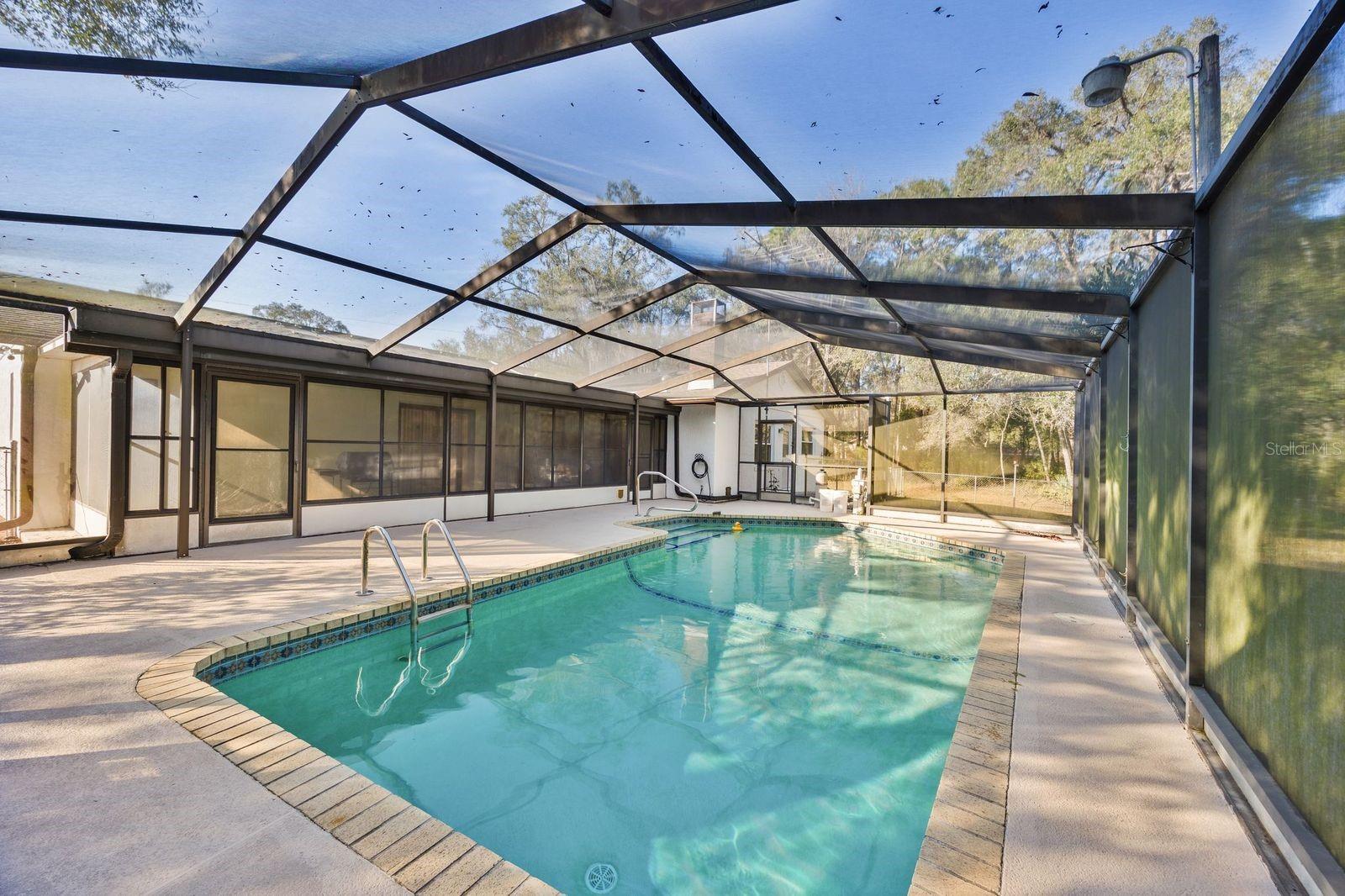 Listing photo id 22 for 5605 Calgary Terrace