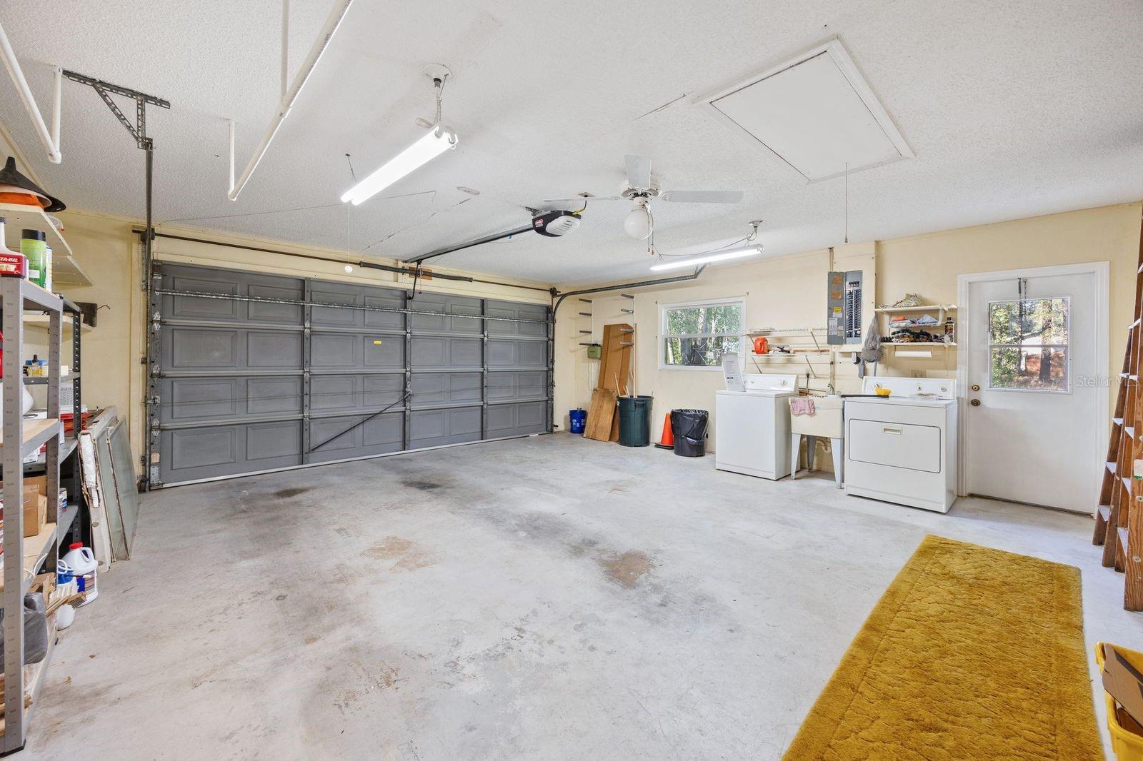 Listing photo id 23 for 5605 Calgary Terrace