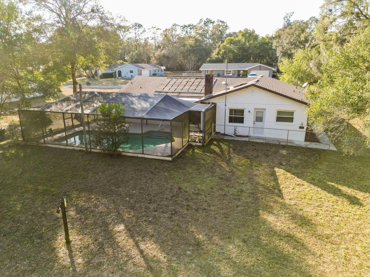 Listing photo id 25 for 5605 Calgary Terrace