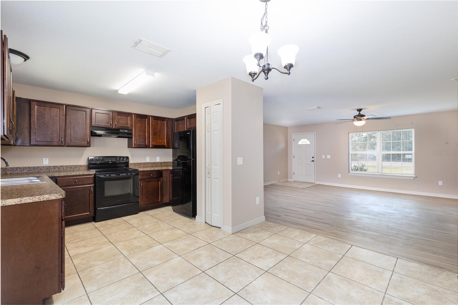 Image 17 of 44 For 5 Malauka Radial Circle