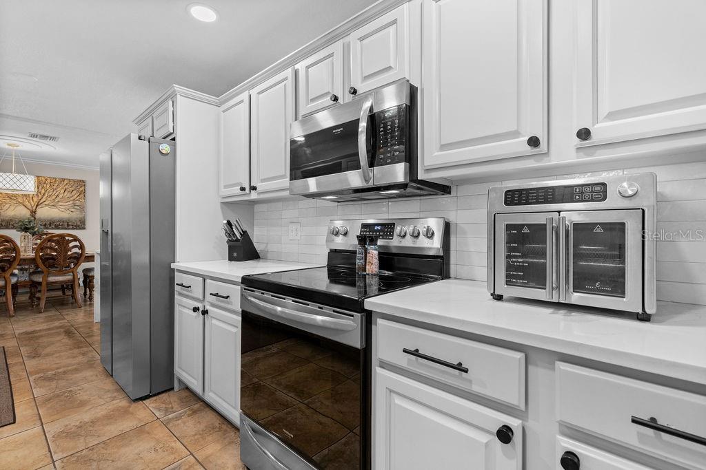 Image 10 of 52 For 350 Brentwood Court