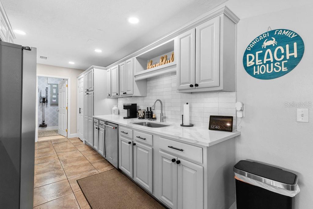 Image 13 of 52 For 350 Brentwood Court