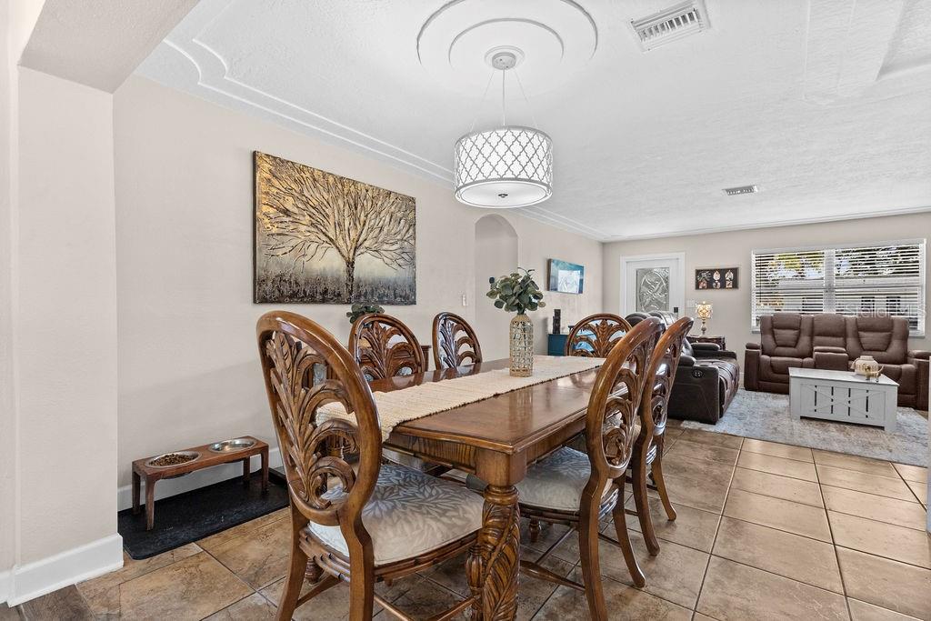 Image 15 of 52 For 350 Brentwood Court