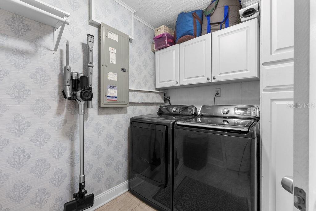 Image 16 of 52 For 350 Brentwood Court