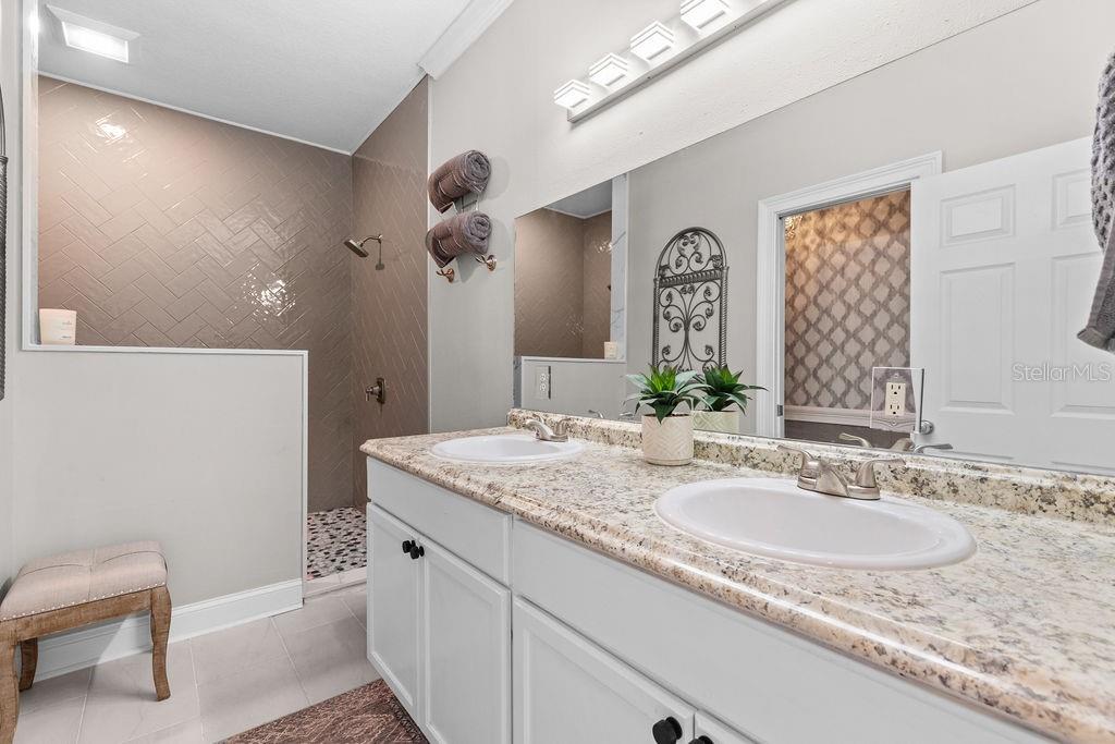 Image 29 of 52 For 350 Brentwood Court