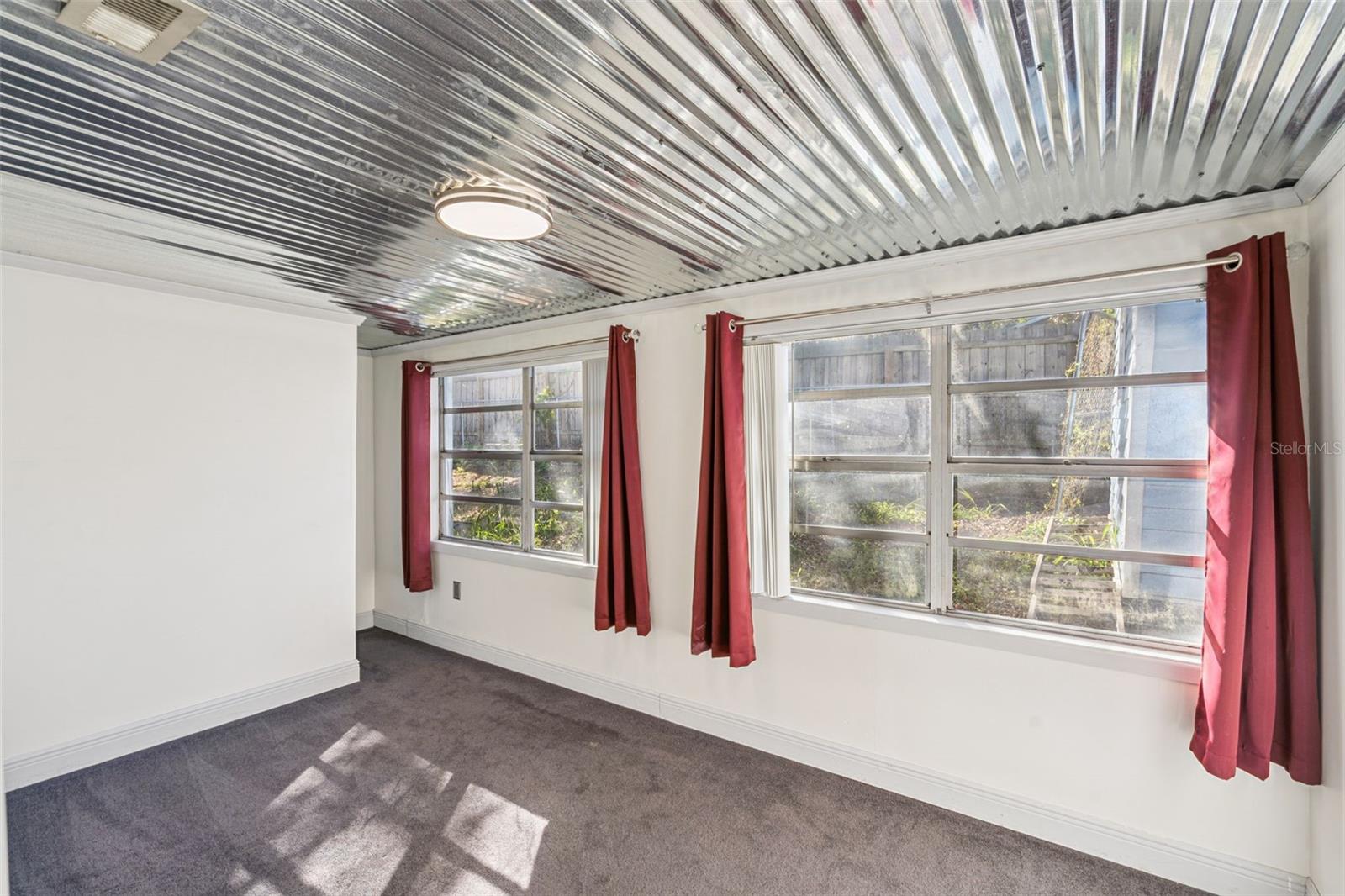 Image 16 of 37 For 17016 Hillcrest View Drive