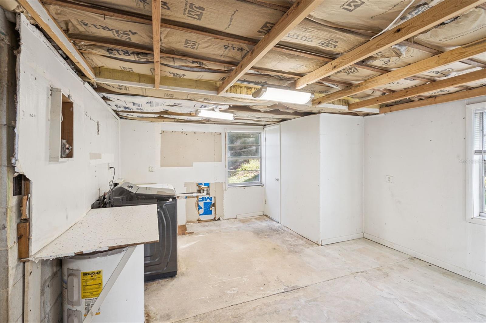 Image 18 of 37 For 17016 Hillcrest View Drive