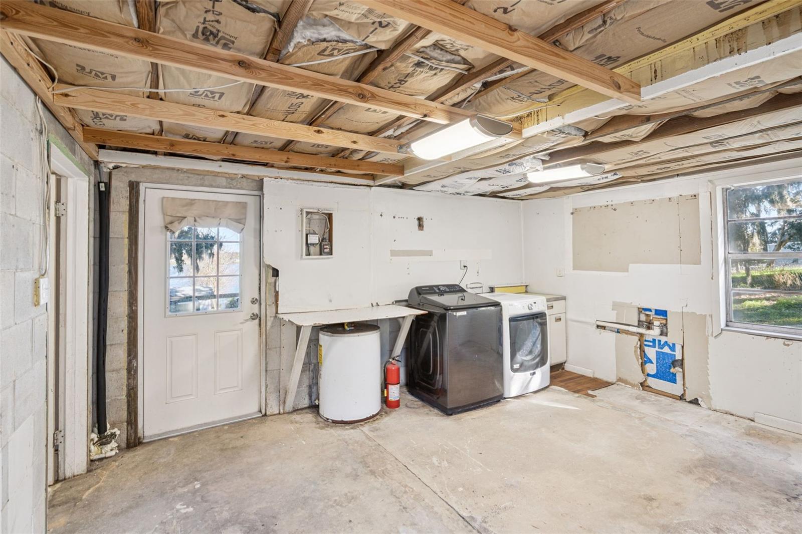 Image 19 of 37 For 17016 Hillcrest View Drive