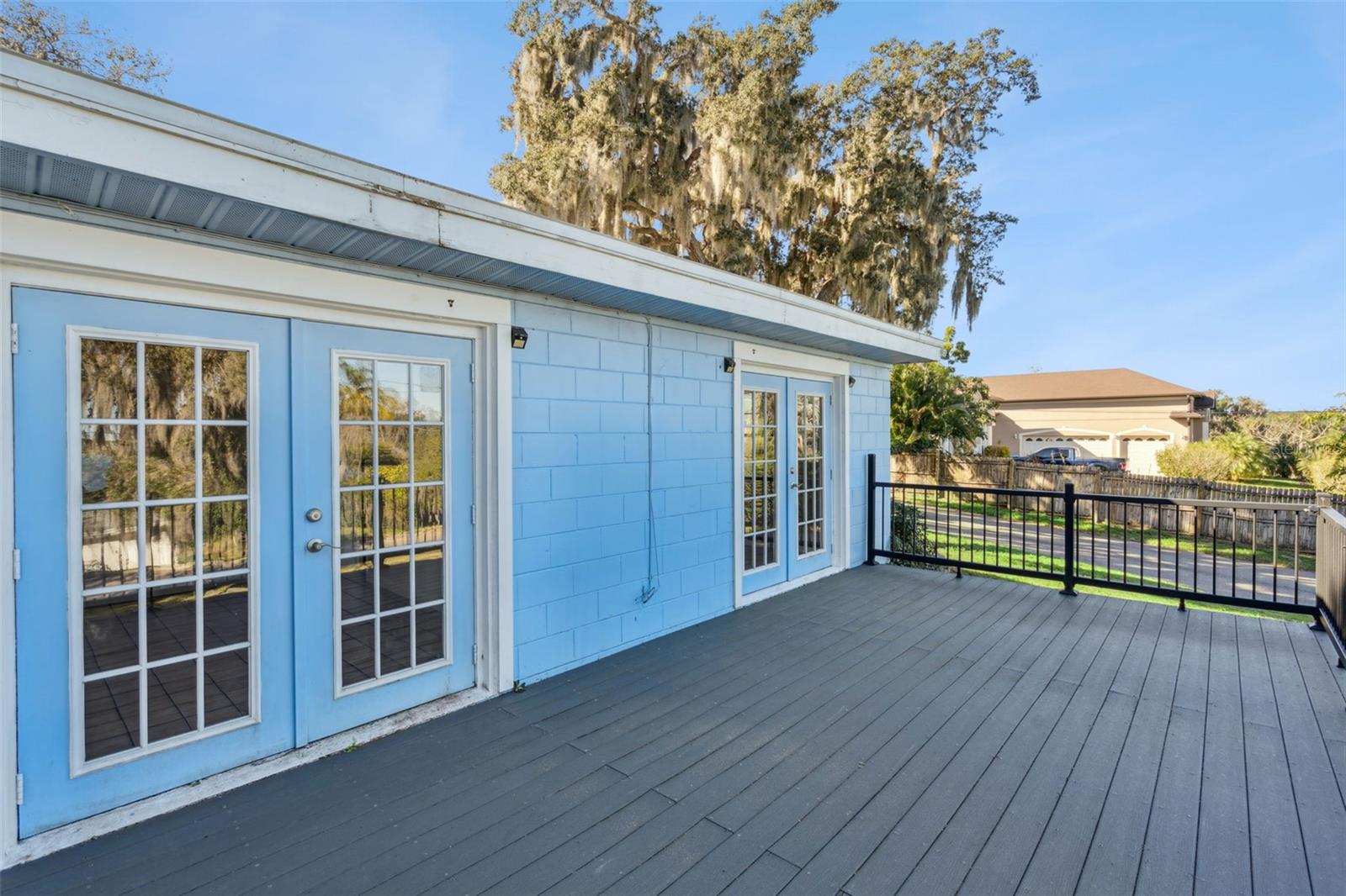 Image 21 of 37 For 17016 Hillcrest View Drive