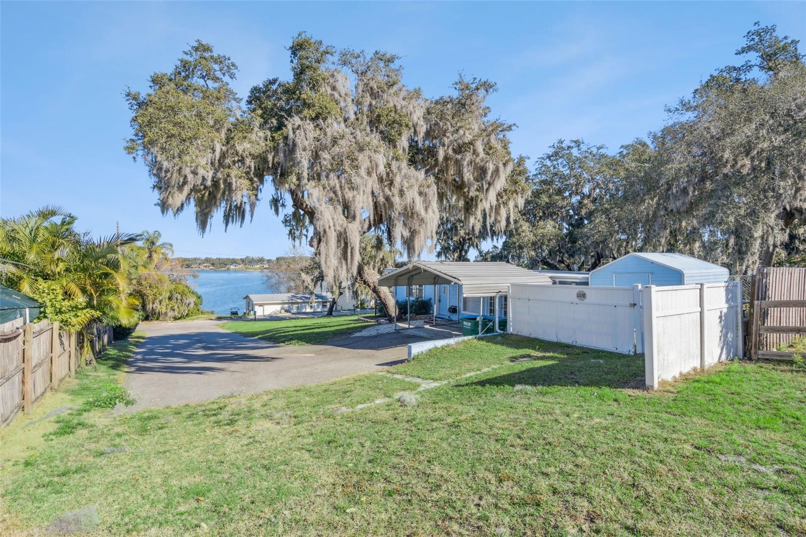 Image 25 of 37 For 17016 Hillcrest View Drive