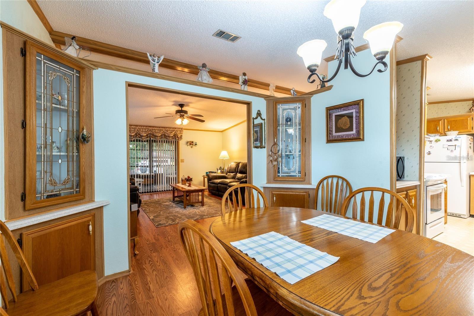 Image 15 of 38 For 25527 Belle Helene