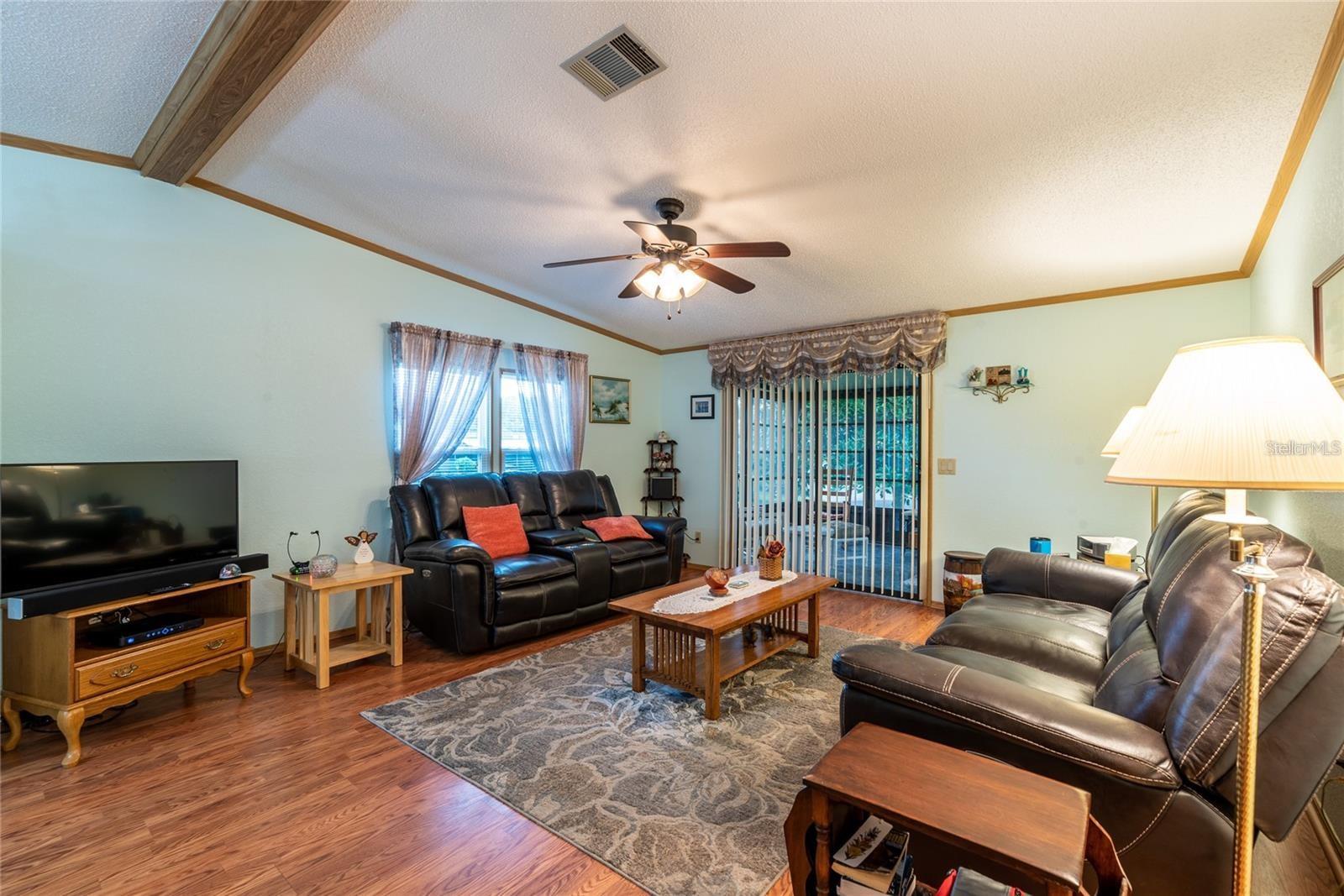 Image 17 of 38 For 25527 Belle Helene