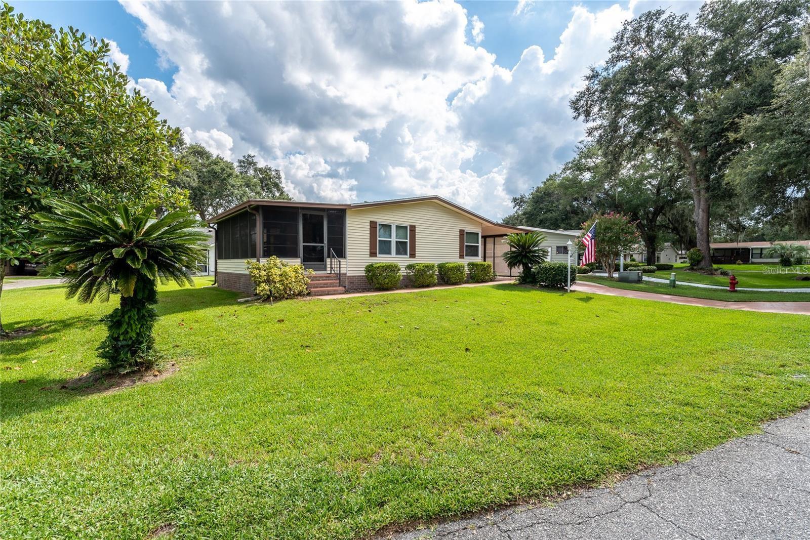 Image 24 of 38 For 25527 Belle Helene