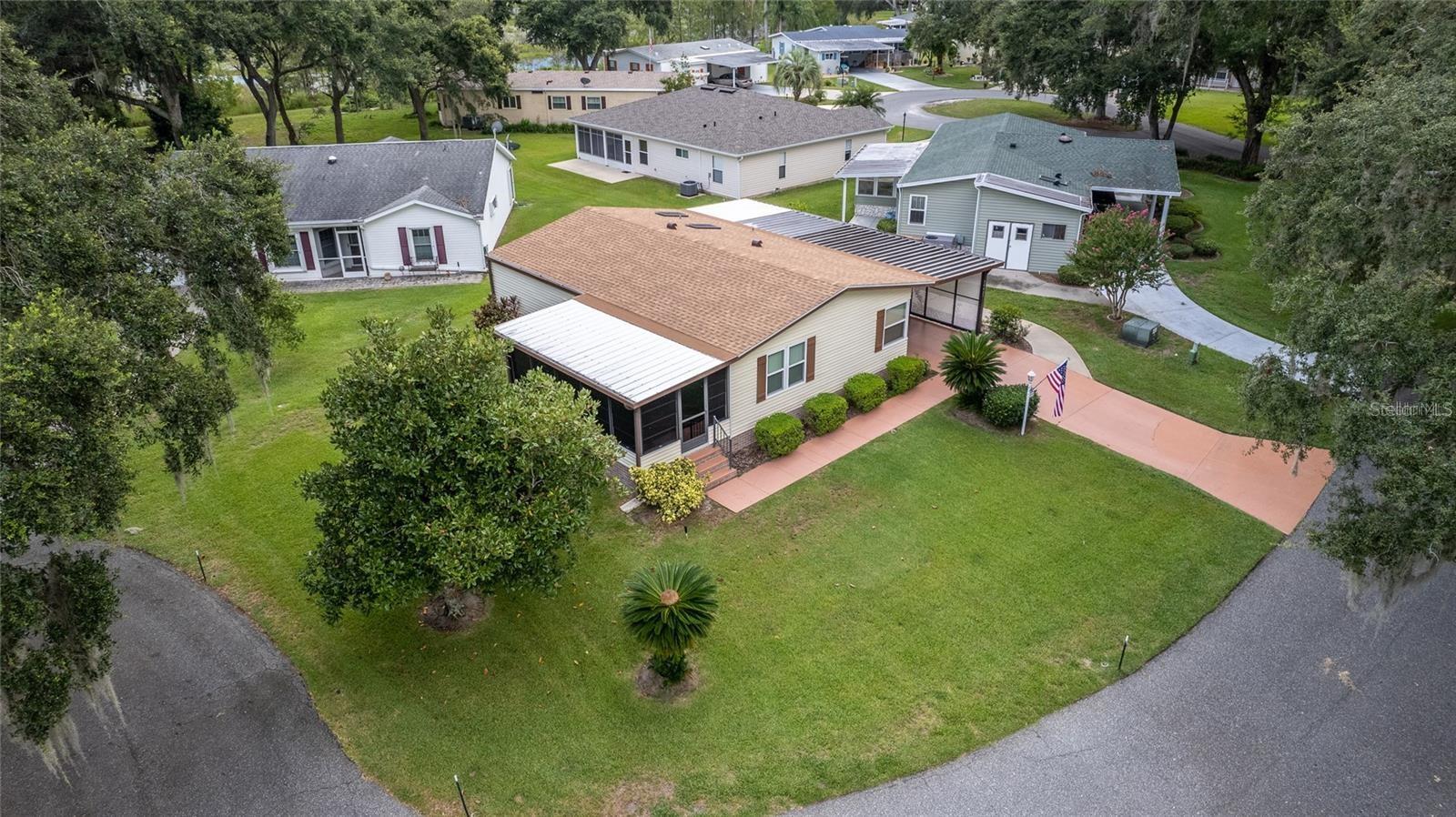 Image 26 of 38 For 25527 Belle Helene