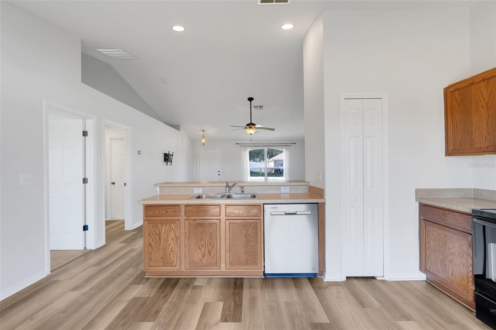 Image 15 of 40 For 1009 Bluegrass Drive