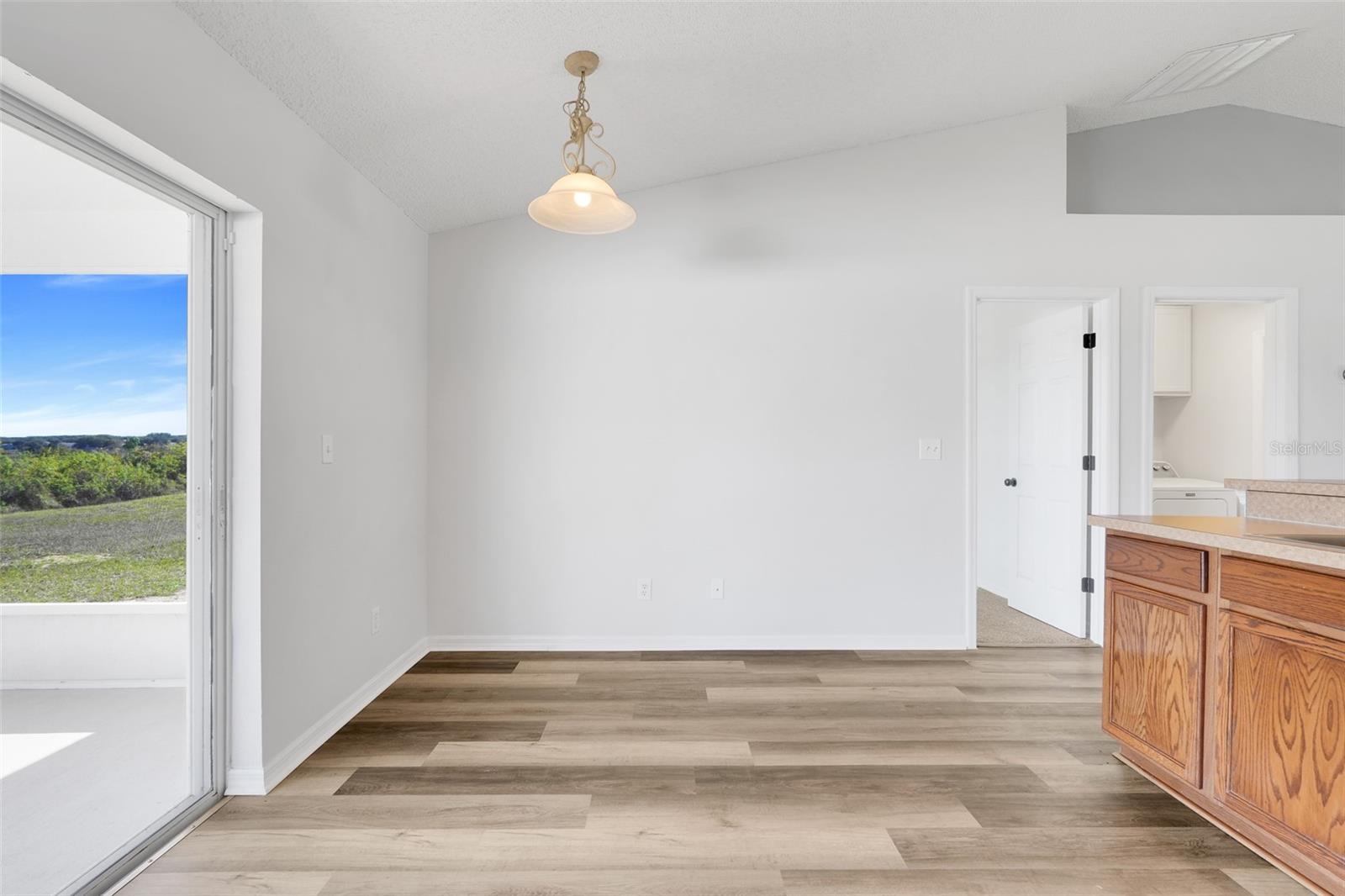 Image 17 of 40 For 1009 Bluegrass Drive