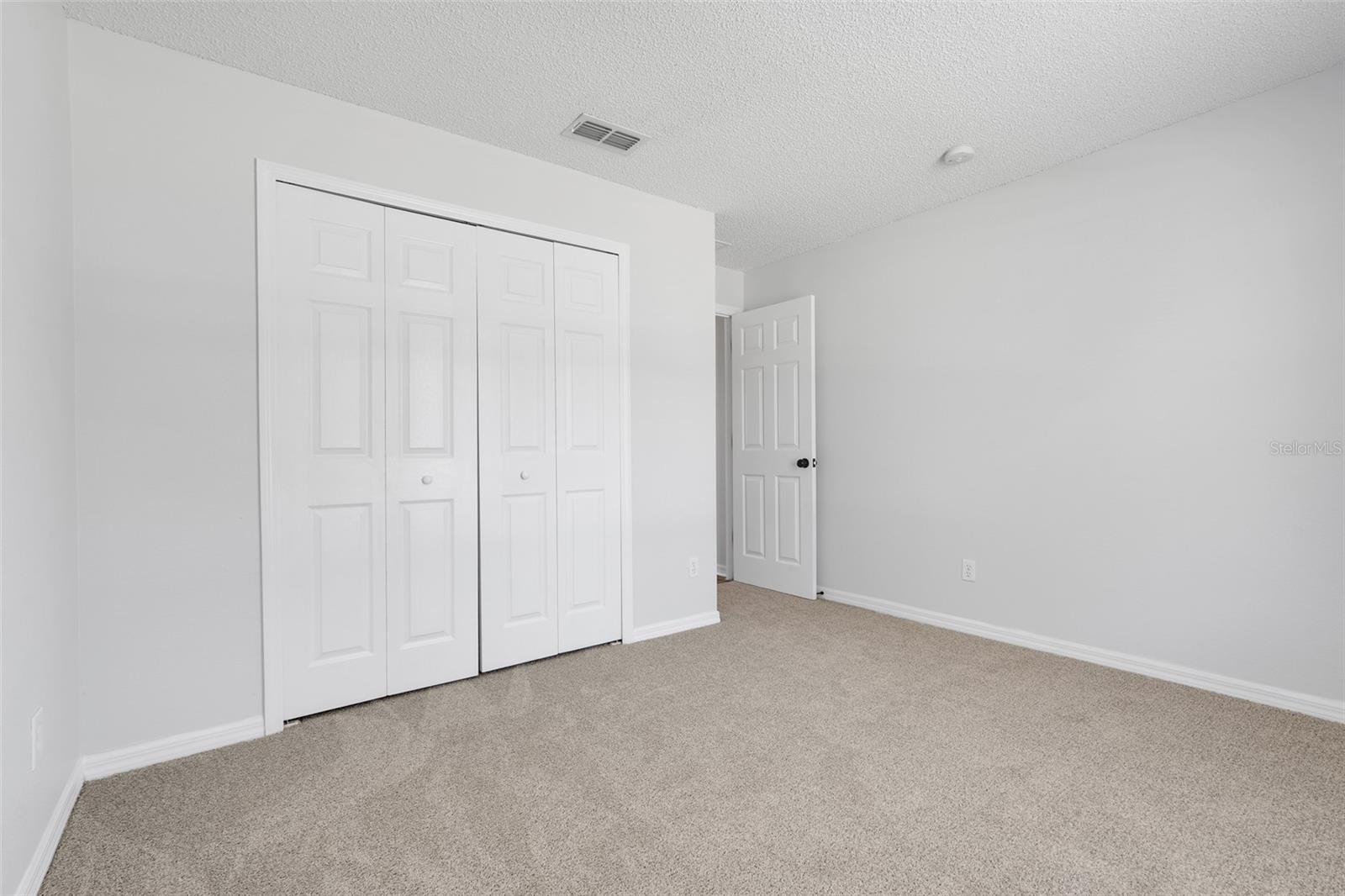 Image 23 of 40 For 1009 Bluegrass Drive